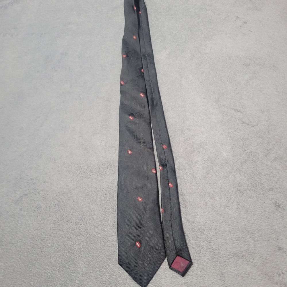 Manhattan Necktie Mens‎ OS Black Red Paisley Tonal Jacquard Made in USA Classic